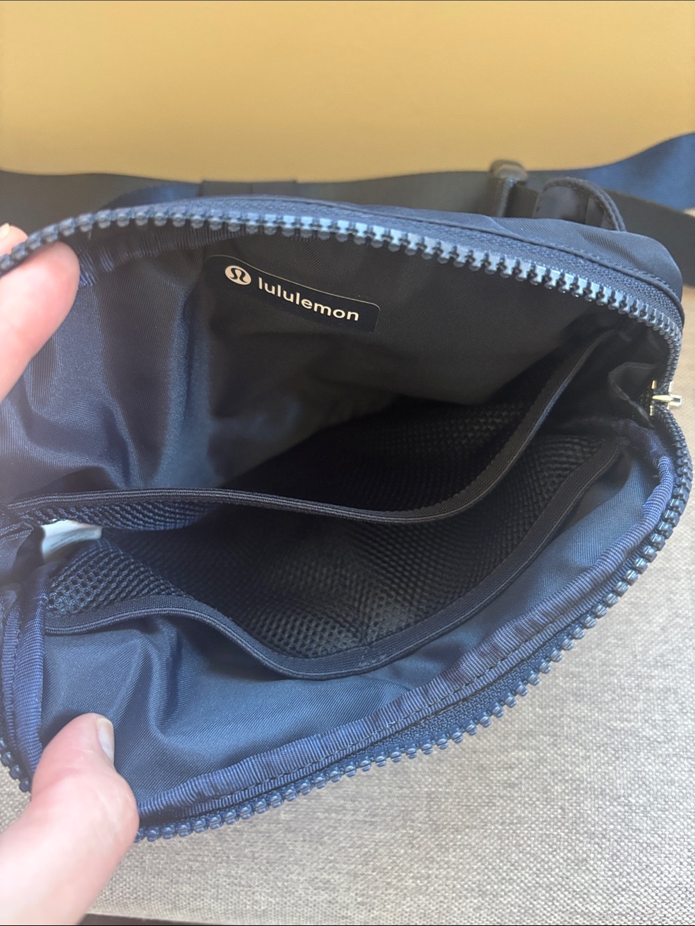 lululemon athletica Navy Belt Bag - Picture 3 of 4